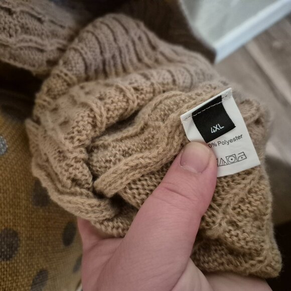 Khaki Cable Knit Long Sweater - Picture 4 of 4